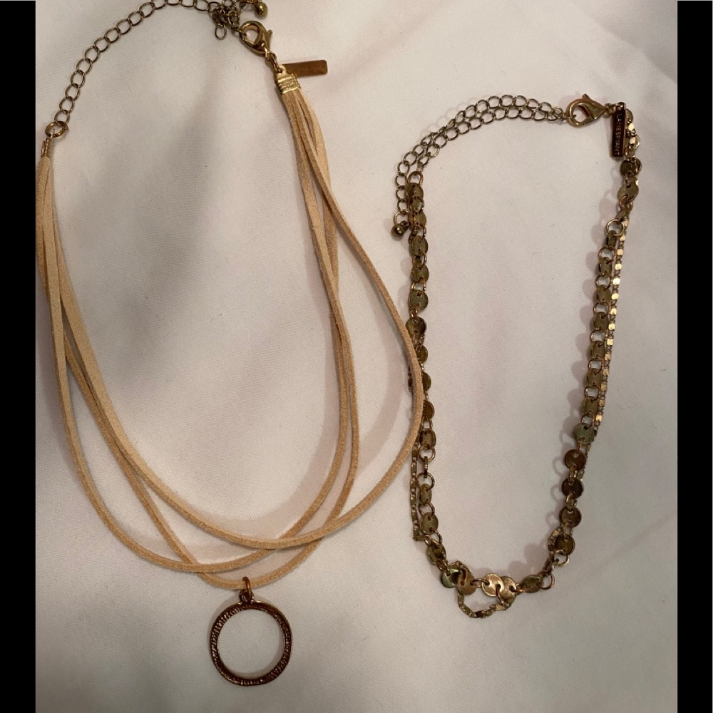 Set of choker necklaces